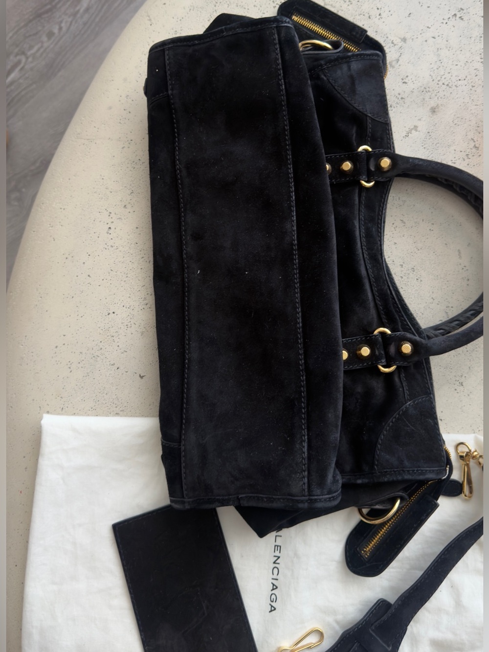 Authentic Balenciaga Black Suede CITY Bag with Gold Hardware - Picture 4 of 12